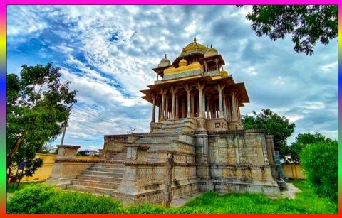 Bundi  84 Pillared Cenotaph (Chaurasi Khambon ki Chhatri) Bundi 
